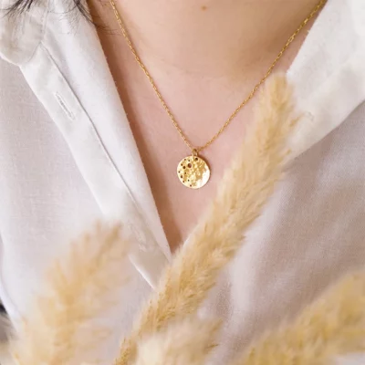 Collier porté