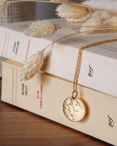 Collier minimaliste doré