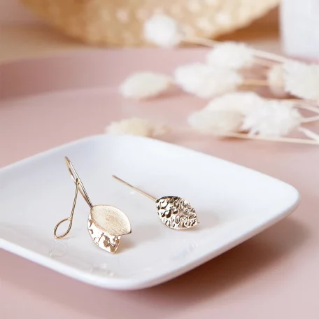 Boucles d'oreilles asymétriques dorées Sylva